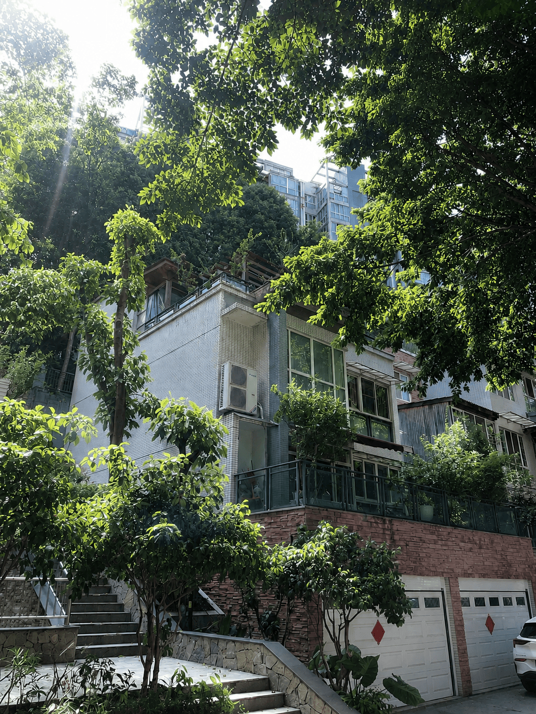 琼海岛居岁月从容升级：小小岛老别墅加装蒂升悦行款电梯